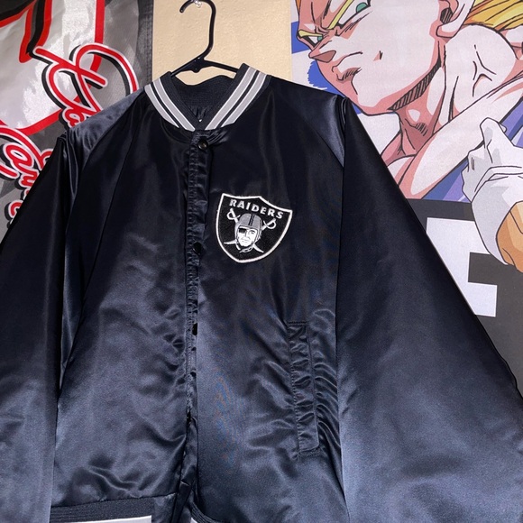 Vintage raiders jacket - Picture 3 of 4